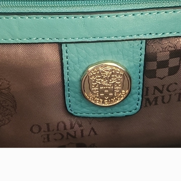 VINCE CAMUTO CLUTCH - Picture 8 of 8